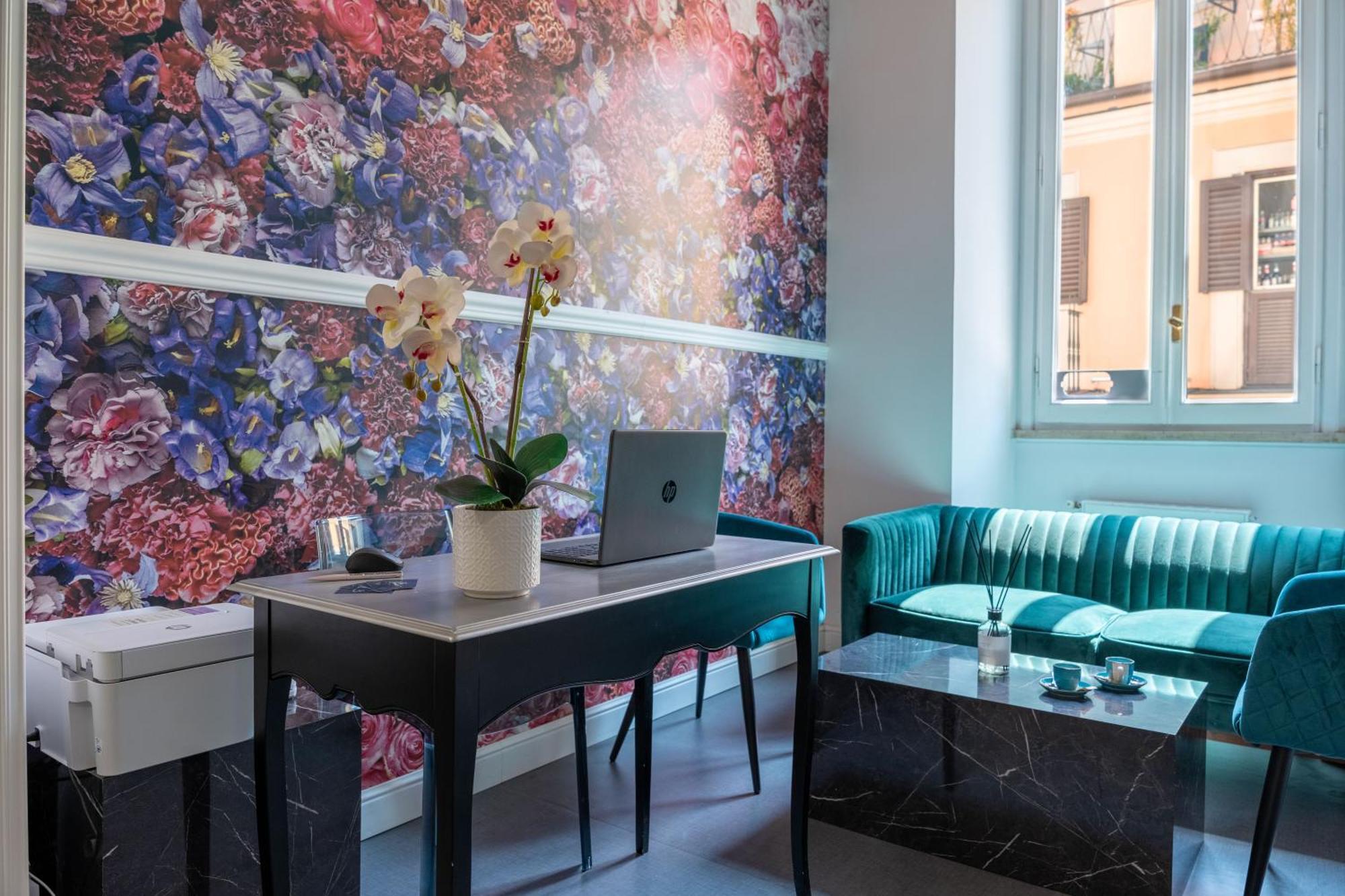 Hadrianus Temple Suites - The Venue Collection, Rome
